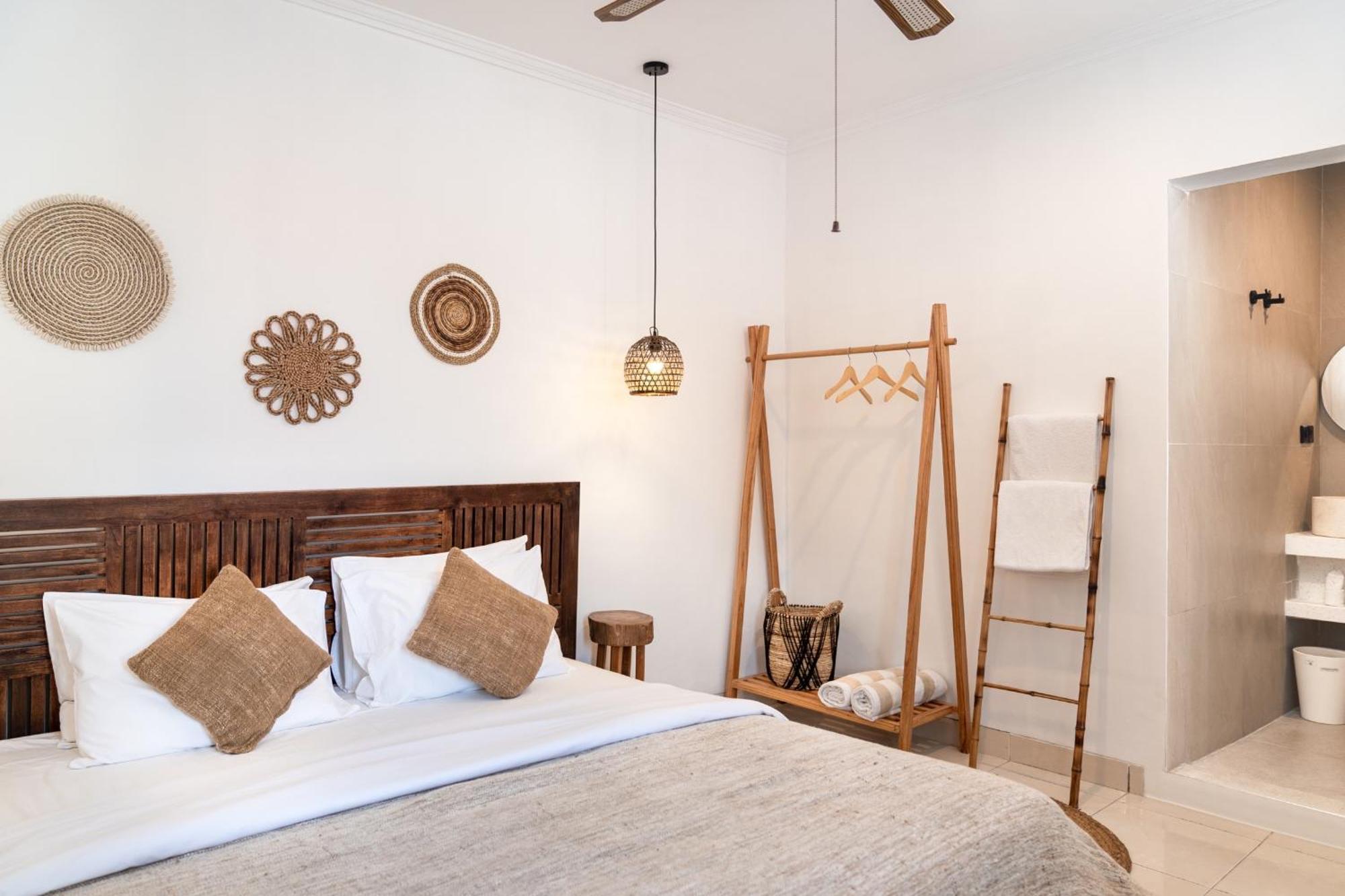 Casa De Lupe 5 Bedroom Villa In Kerobokan Seminyak  Ngoại thất bức ảnh